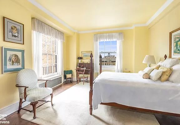 4th image of 1172 Park Ave #12B