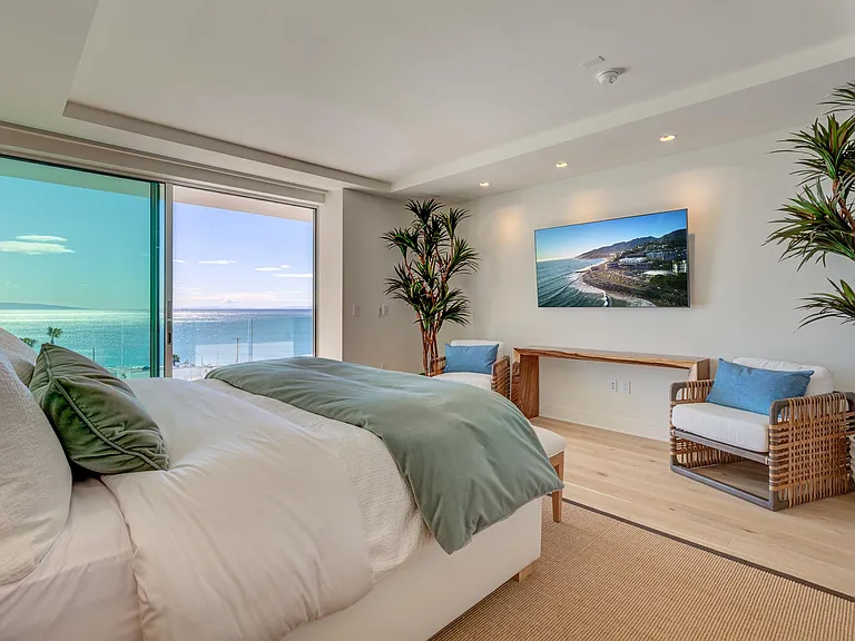 Sea View Villas — Photo 148