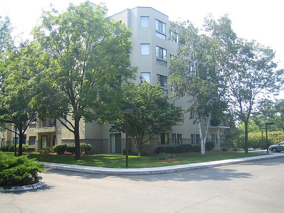 5th image of 1204 Whitney Ave APT 301