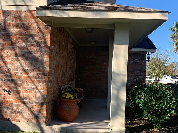 4th image of 707 Heritage Dr
