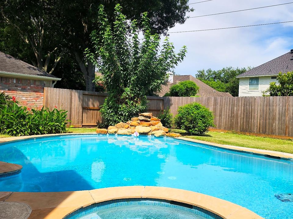 1st image of 4614 Sunshine Dr