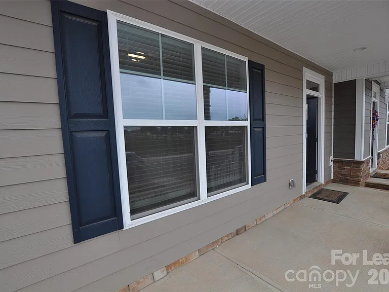 536 Laurel Walk Ln — Photo 37