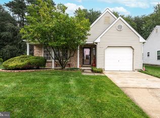 722 Bordeaux Ct, Williamstown, NJ 08094