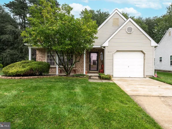722 Bordeaux Ct, Williamstown, NJ 08094