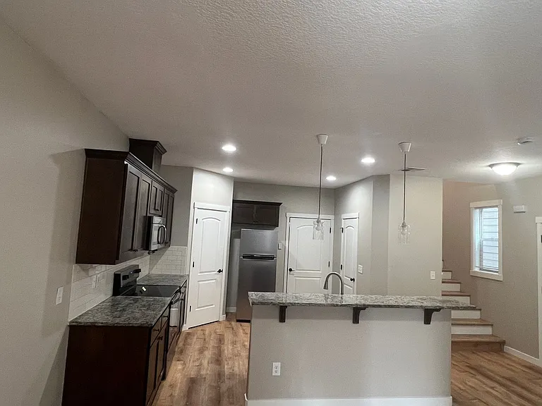 2641 NE 130th Ct — Photo 7