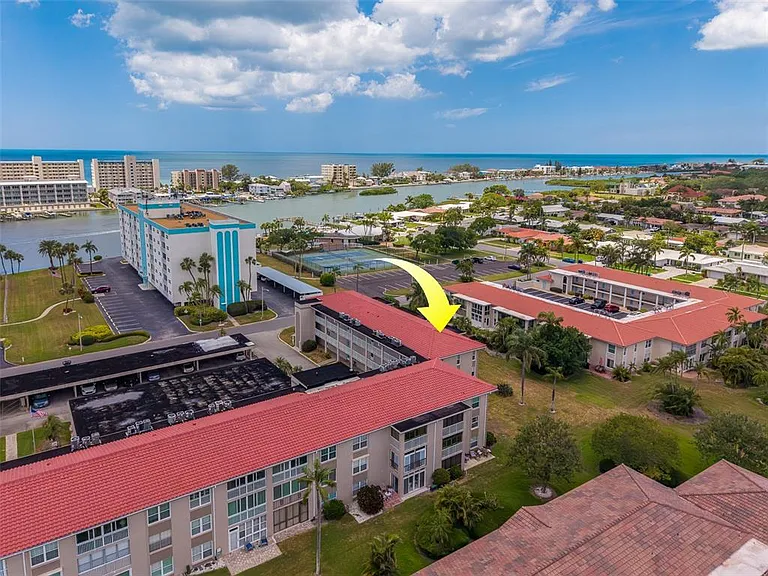 10215 Regal Dr #4 — Photo 46