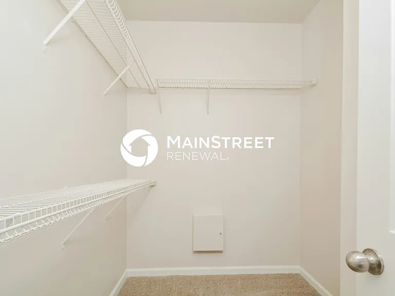 Walk In Closet
