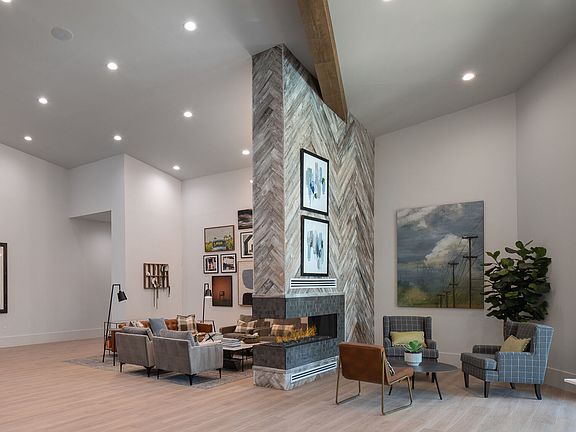4th image of 241 Chitalpa St #8112