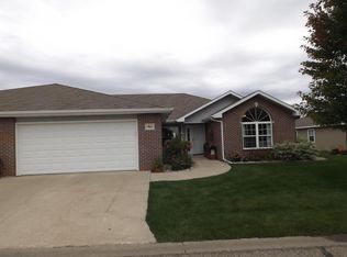 1912 Laurel Ln, Brookings, SD 57006