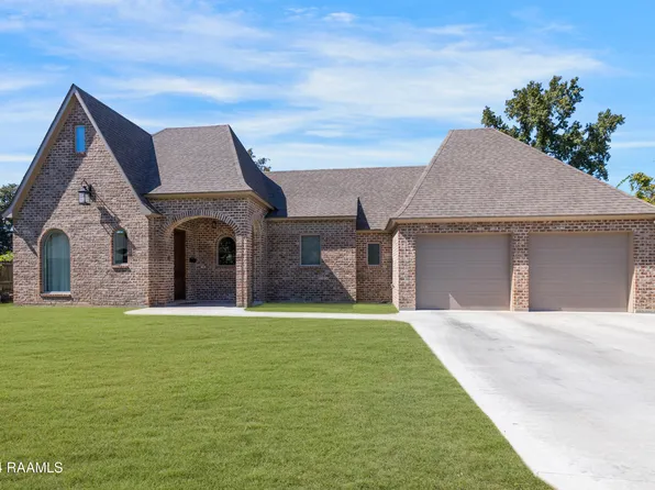 23 Paradise Woods, New Iberia, LA 70563