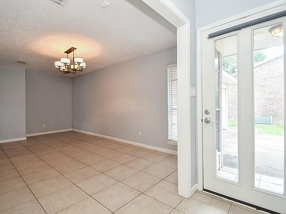 4th image of 12927 Westmere Dr