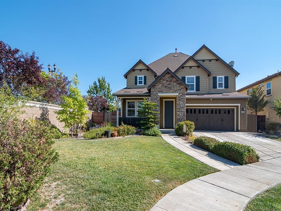 1st image of 2758 Nicolson Cir
