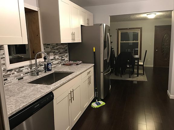 2nd image of 410 N Washington Ave