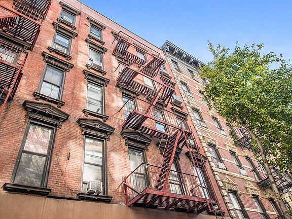 5th image of 141 Sullivan St APT 12