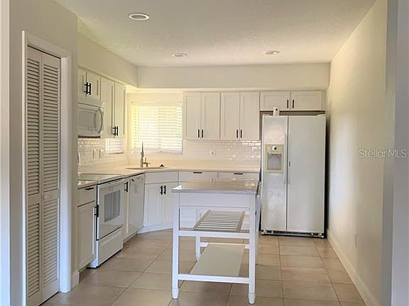 3rd image of 6422 Edge O Grove Cir