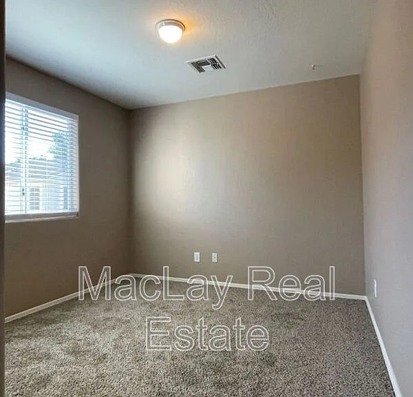 10024 E Isleta Ave — Photo 22