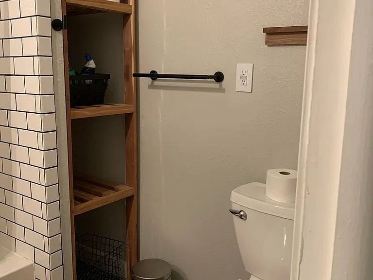 805 W Christopher Dr — Photo 27