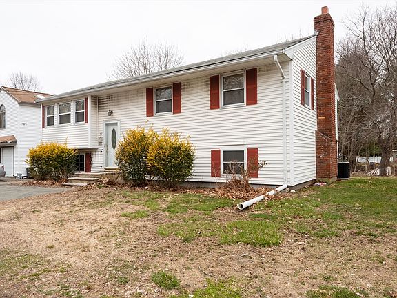 2nd image of 289 Lynnfield St