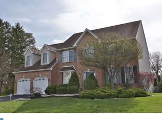 697 Sheldon Dr, Warminster, PA 18974