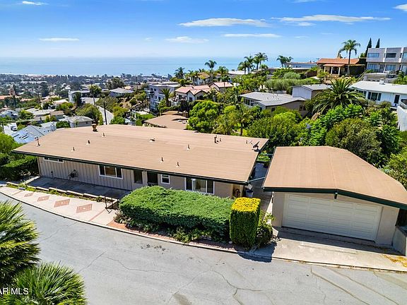 5th image of 362 Artemisia Dr