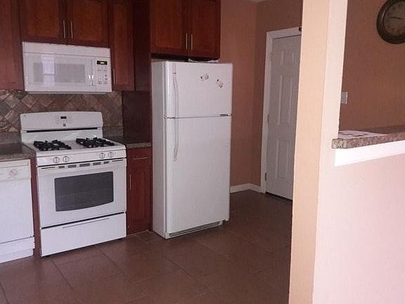 5th image of 5118 S Cicero Ave APT 3NE