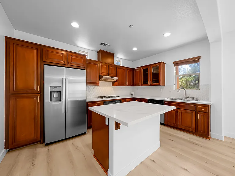 2281 Huntington Point Rd #139-1 — Photo 32