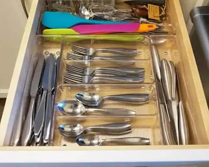 Feel free to use any of our readily available kitchen and dining utensils.