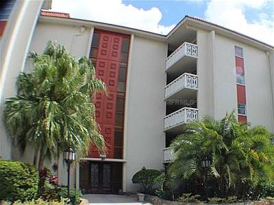 3rd image of 2635 Seville Blvd Unit 206