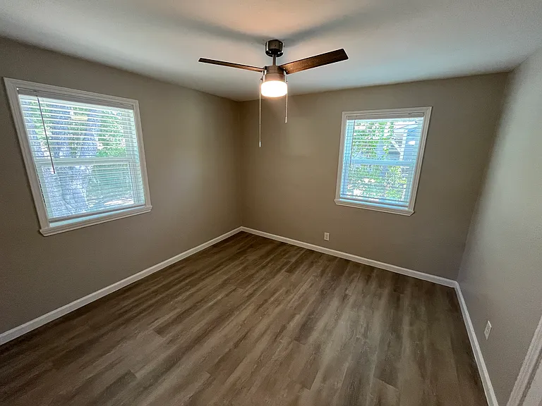2911 Millmar Dr — Photo 10