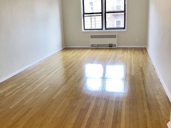 3rd image of 9830 67th Ave APT 5P