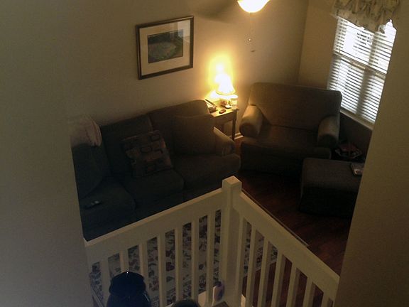 4th image of 115 Forester St