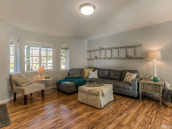 4th image of 8914 158th St E