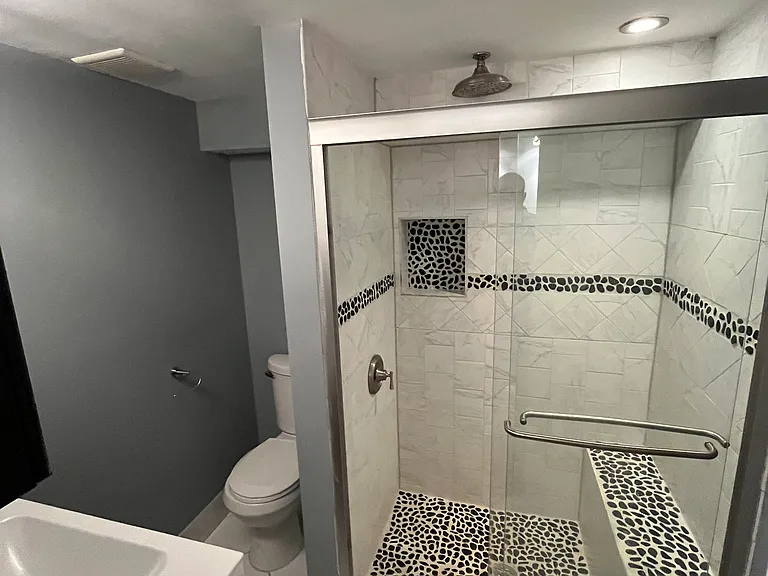 1645 Covington St #B — Photo 3