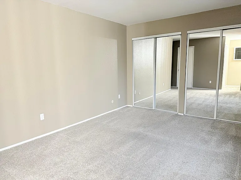 301 Tradewinds Dr — Photo 13