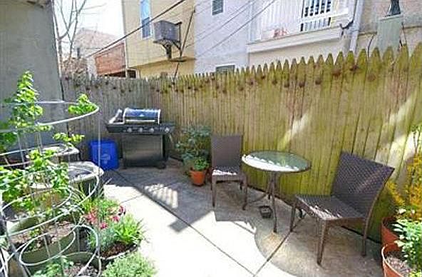 1st image of 1830 Catharine St #1