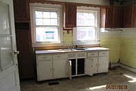 4th image of 1318 Columbia St