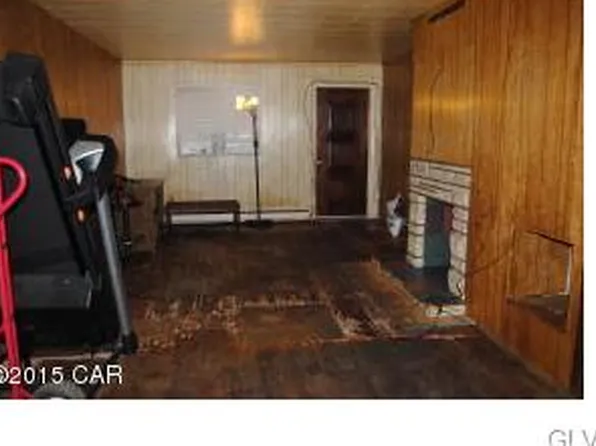 103 W Rowe St, Tamaqua, PA 18252