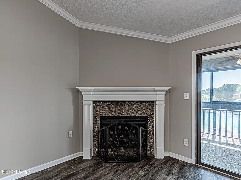 1909 University Blvd S #503 — Photo 16