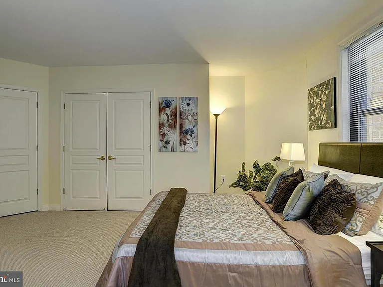 631 D St NW #626 — Photo 10
