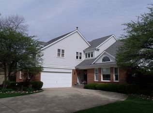 2910 Scottish Pine Ct, Buffalo Grove, IL 60089