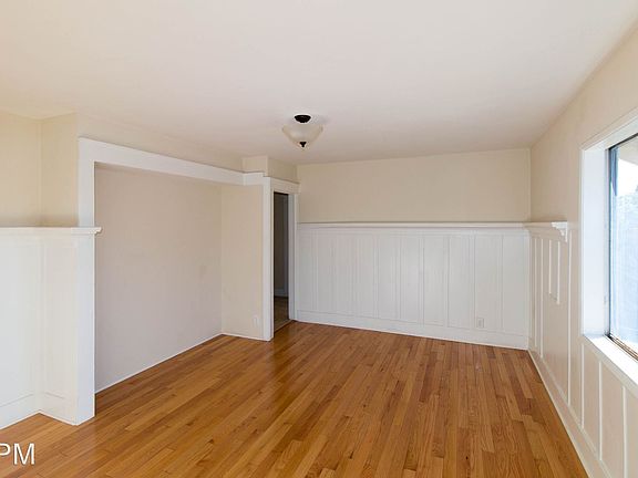 3rd image of 4604 Franklin Ave #4606