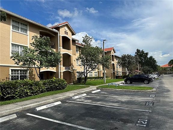 5th image of 131 SW 117th Ave #8206