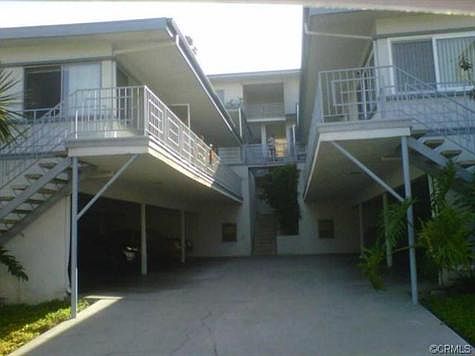 3rd image of 2421 S Carolina St APT I