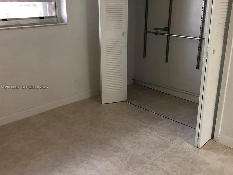 1020 SW 5th St #3 — Photo 7