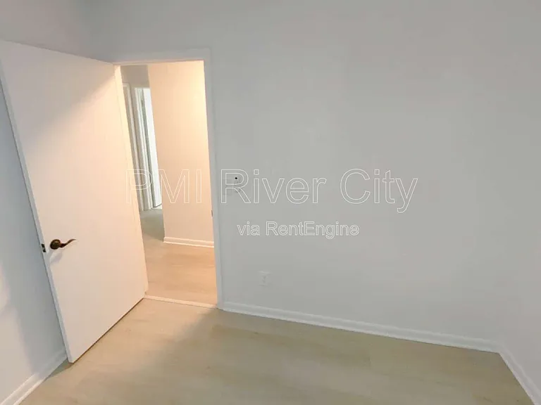 2860 Cedarcrest Dr — Photo 15