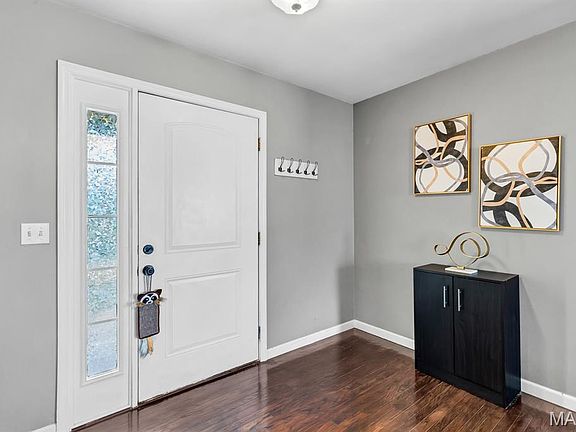 5th image of 24 Saint Kathleen Ct