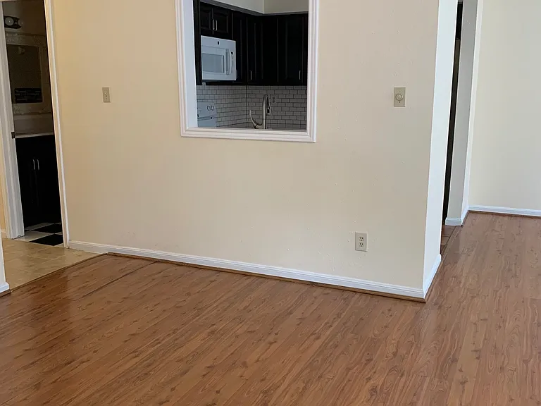 3115 Tom Green St #204 — Photo 4