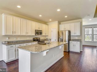 8935 Garrett Way, Manassas, VA 20112