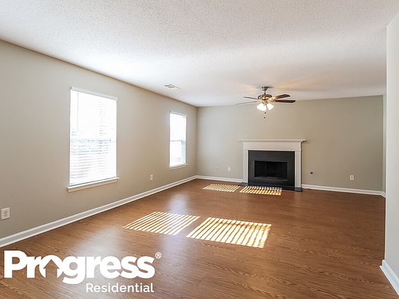 4th image of 4827 Bryant Dr