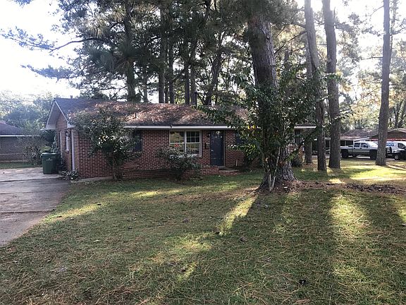 2nd image of 703 Marquette Dr